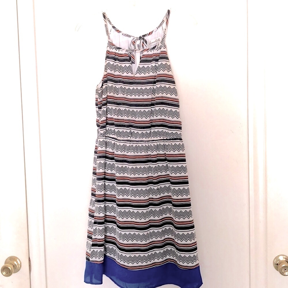 Summer dress with line and zig zag pattern